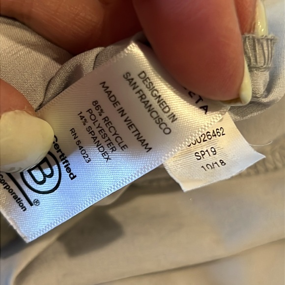 Athleta Tribeca Light Gray Wide Leg Cropped Track Pants Size 2 - Picture 16 of 16